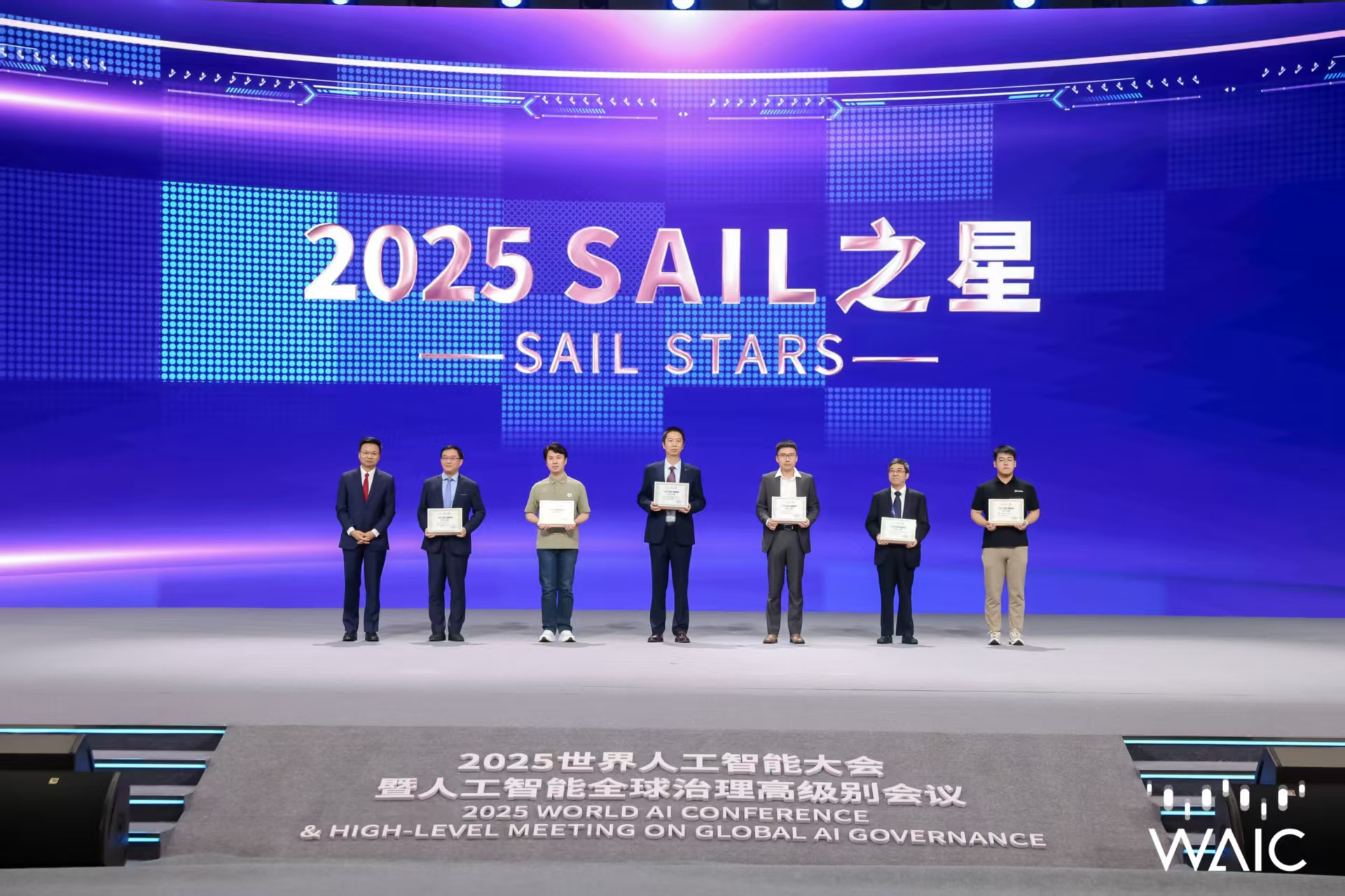 Lewin乐玩官网-博世智能混动热泵全屋气候舒适解决方案首秀AWE2026，以AI定义四季舒适家居新范式